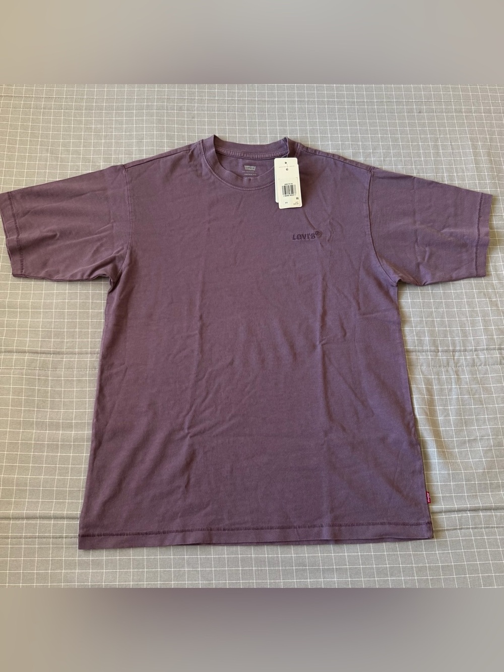 Levi’s Vintage Tee Relaxed Fit Purple Embroidered Logo NWT XS